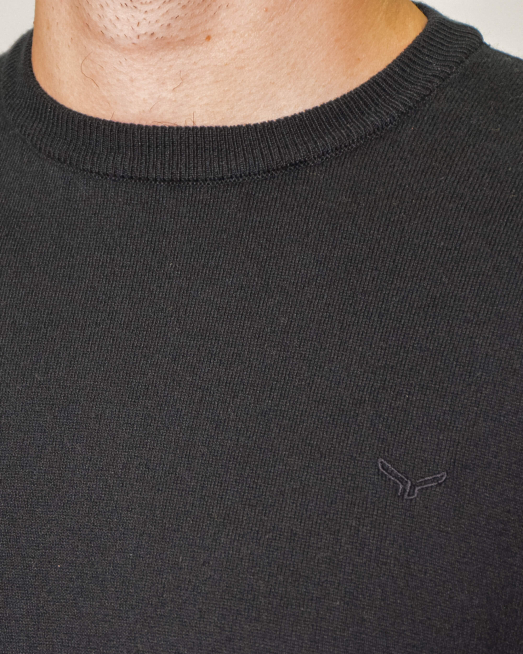 'ЧЕРЕН БАЗОВ ПУЛОВЕР С КОНТРАСТ