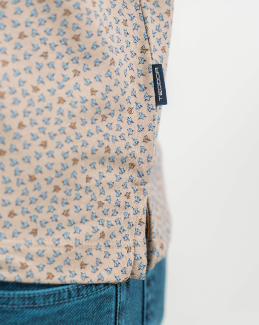 'БЕЖОВА ТЕНИСКА В СИТЕН ФИГУРАЛЕН ПРИНТ