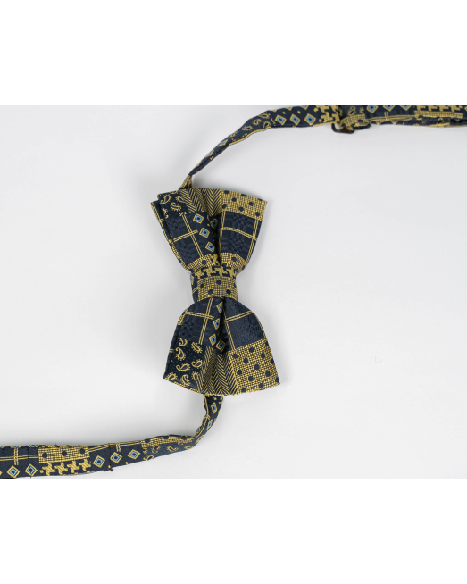 'ТЪМНО СИНЯ ПАПИЙОНКА НА ЖЪЛТИ ФИГУРИ