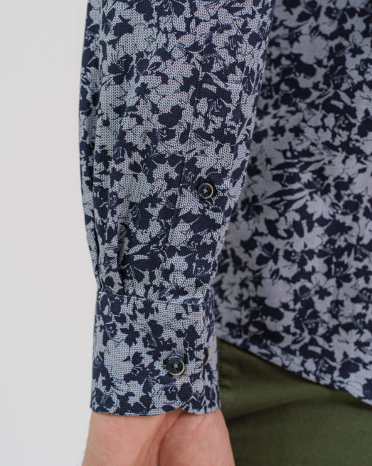 'ТЪМНО СИНЯ РИЗА С ФЛОРАЛНИ МОТИВИ