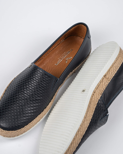 'ТЪМНО СИНИ ЕСПАДРИЛИ С ДЕСЕНИРАНА КОЖА