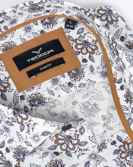 'БЯЛА РИЗА С ЦВЕТЕН ФЛОРАЛЕН ПРИНТ