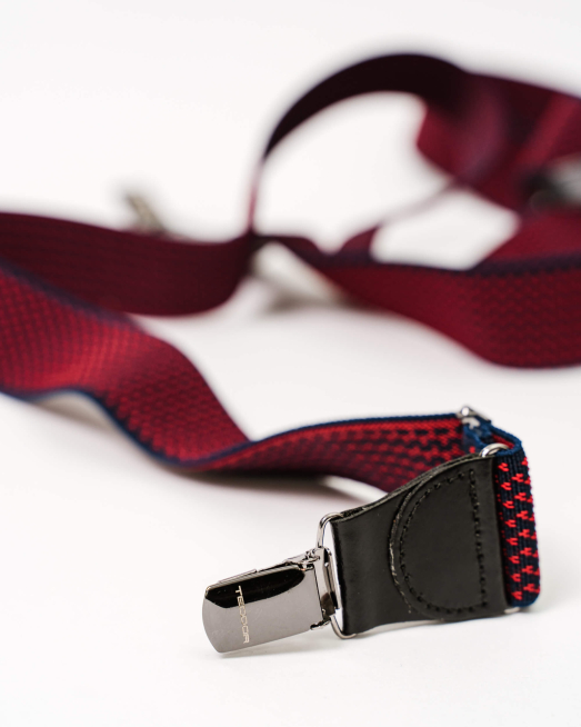 'ТЪМНО СИНИ ТИРАНТИ НА ЧЕРВЕНИ ТОЧКИ