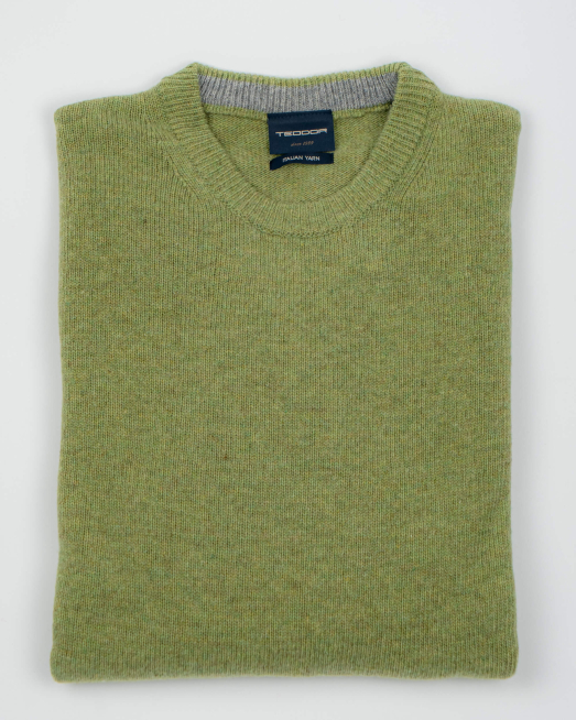 'ЗЕЛЕН ВЪЛНЕН ПУЛОВЕР С ОБЛО ДЕКОЛТЕ И ЛОГО