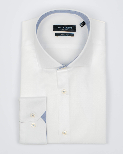 'БЯЛА ВТАЛЕНА РИЗА С ЖАКАРДОВ ПРИНТ