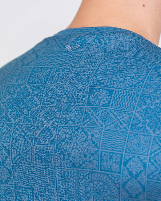 'СВЕТЛО СИНЯ ДОЙНО МЕРСЕРИЗИРАНА ТЕНИСКА ЖАКАРД С ФИГУРАЛЕН МОТИВ 