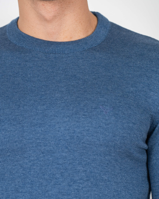 'ДЕНИМ СИН ПУЛОВЕР БАЗОВ МОДЕЛ МЕЛАНЖ 