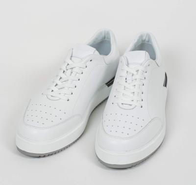 Как да почистим бели обувки?